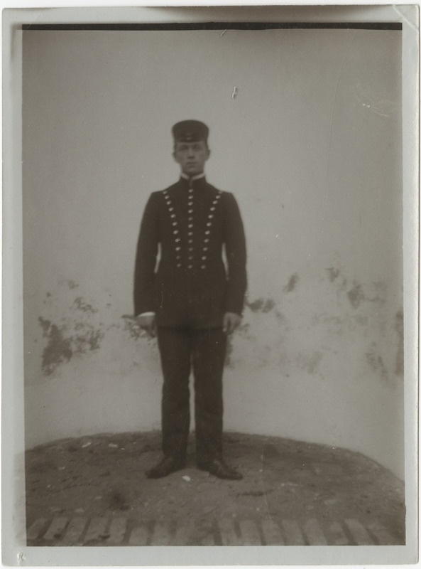 Ülesvõte Elistvere mõisa teenijaskonda kuuluvast noorest mehest