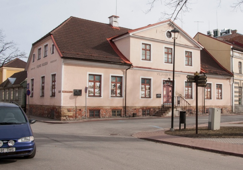foto, Viljandi, muuseum, V. Kingissepa (Lossi) tn- Kauba tn ristmik, 1978, foto E. Veliste rephoto