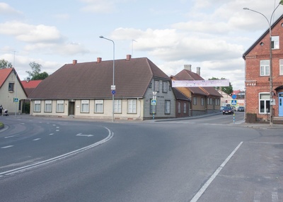 foto, Viljandi, Vaksali tn- Kauba tn- Tallinna tn ristmik, 1981, foto E. Veliste rephoto