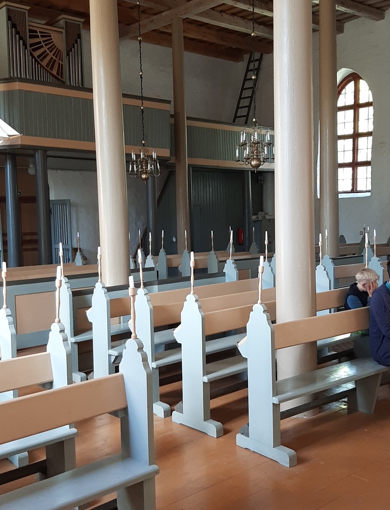 Vormsi kirik enne restaureerimist rephoto