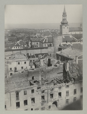 Vaade Toompea põlenud vanglale Pika Hermanni tornist ca 1920.a.  similar photo