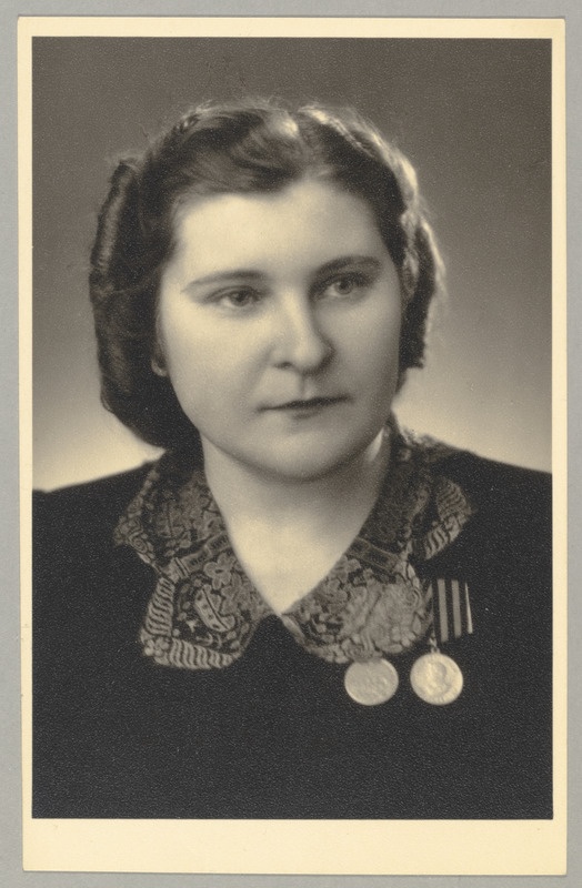Portree: Hilda Reinhold - ENSV Ülemnõukogu saadik, valitud 16.02.1947