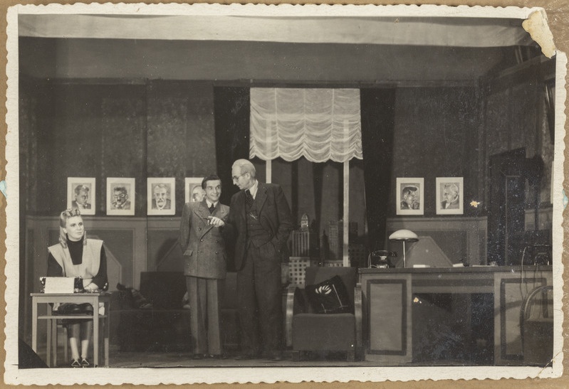 Stseen etendusest "Vene küsimus"