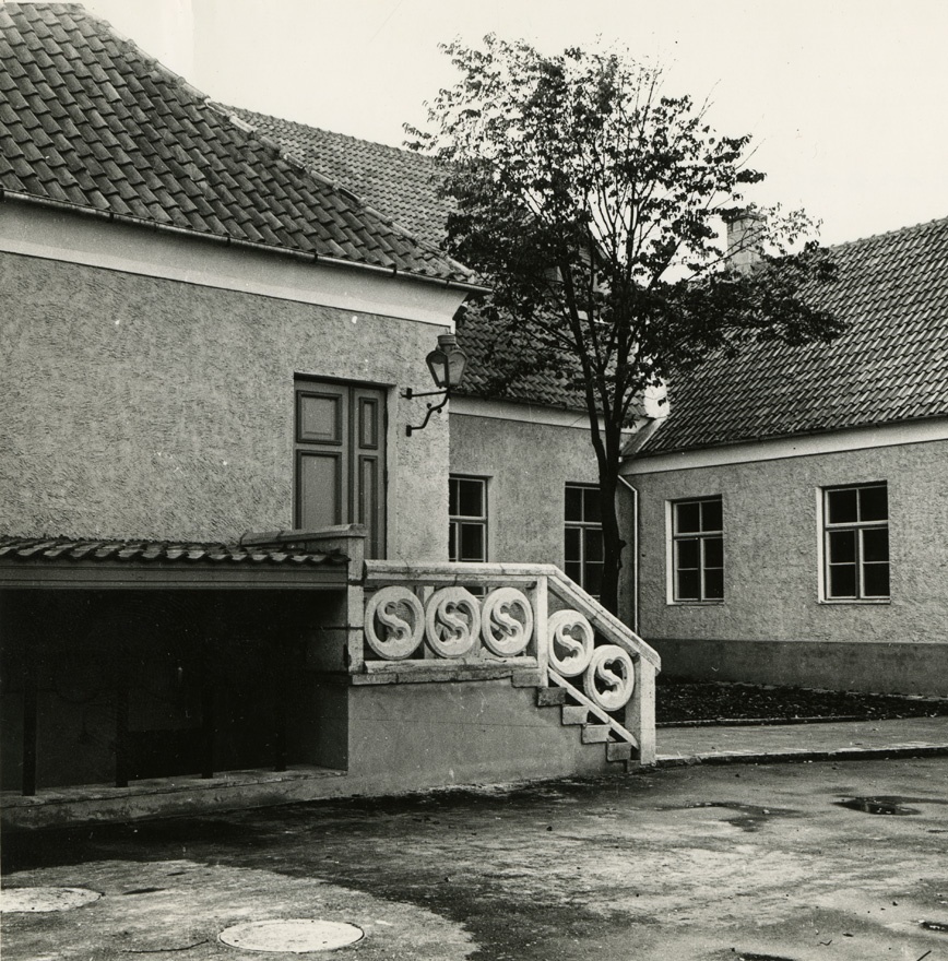 Campenhauseni maja, praegu lastemuusikakool Kuressaares, esifassaadi vaade
