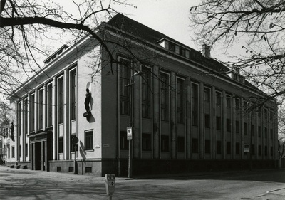 Eesti Panga hoone Tartus, vaade nurgalt. Arhitektid Arnold Matteus, Karl Burman  duplicate photo