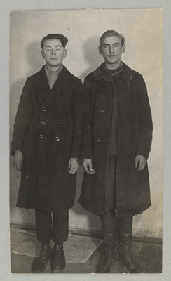 Roman Toots ja Martin Arbon - 1.dets. relvastatud ülestõusust osavõtjad.  duplicate photo
