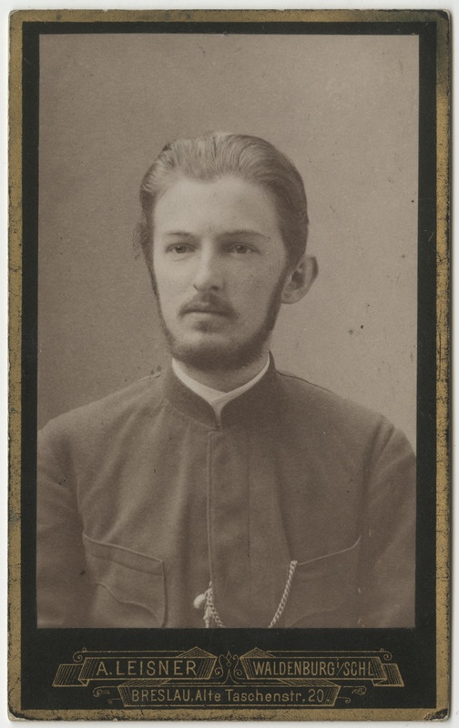 Määratlemata noor mees