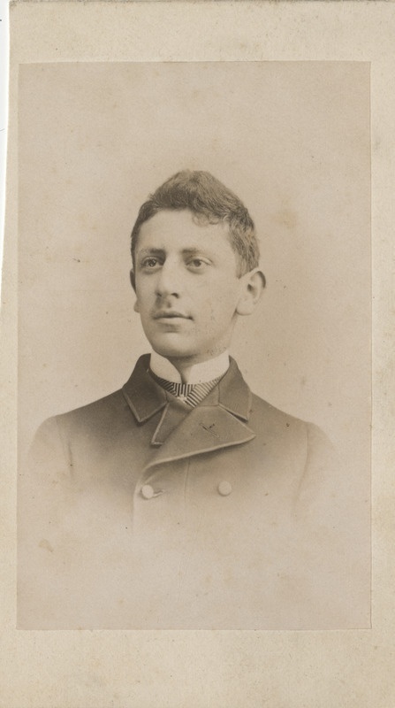 Määratlemata noor mees