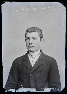 Sowa [Sova, Soova].  similar photo