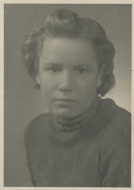 1943.a kevadel surnud Liia sõbratari portree