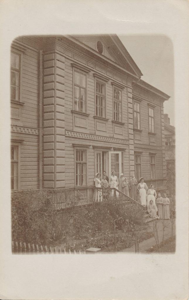Silmakliinik, kõrvalhoone (Vallikraavi t). Tartu, 1920-1930.