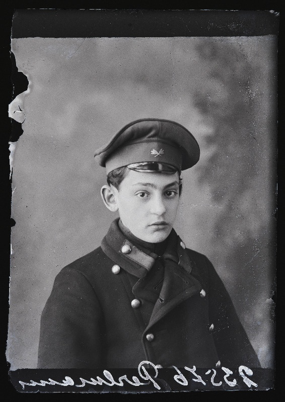 Kooliõpilane Perlmann.