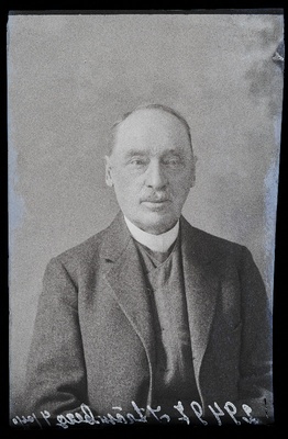 Viljandi arst dr (Ivo) Hermann Ströhmberg.  duplicate photo