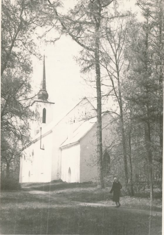Foto. Vigala kirik. Välisvaade. Enim teatud 1530 "Püha Maarja" kirik. 29.05.1960. Fotogr. R. Kalk.