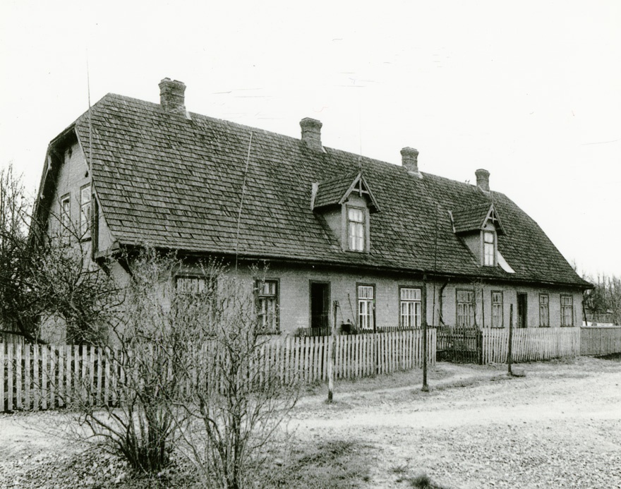 Tööliselamu Sindis, vaade piki tänavat