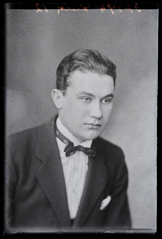 Hans Luik, (Oiu küla, Joona talu).
