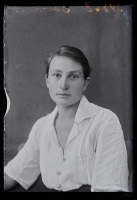 Sova.  similar photo