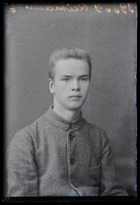Noormees Reimann.  duplicate photo