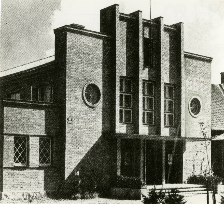 Rapla rahvamaja, esifassaadi vaade. Arhitekt Karl Burman, eelprojekt August Volberg, Edgar Velbri