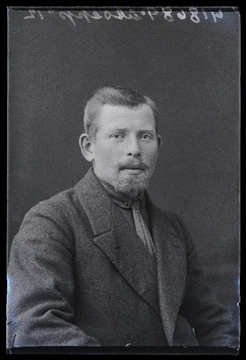 August Pütsepp Kärstnast.  duplicate photo