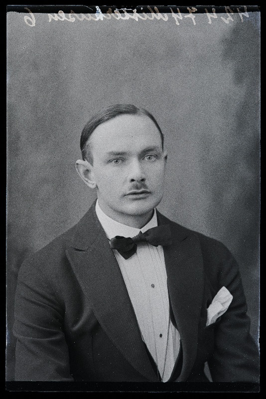 Mitterhusen.