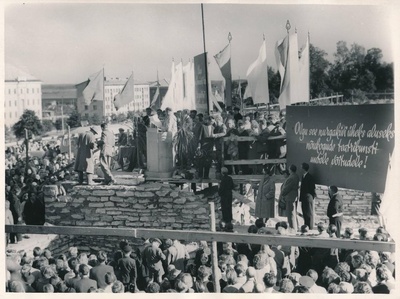 Teater Vanemuine. Uue teatrihoone nurgakivi panek (Vanemuise 6). Tartu, 18.09.1960.  similar photo