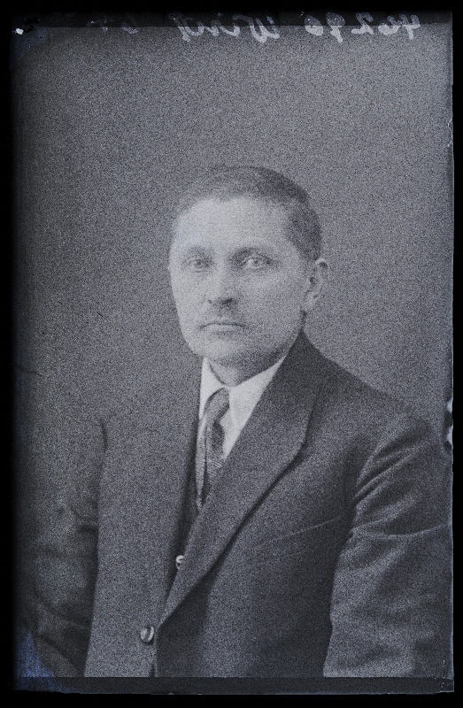 Jaan Vint.