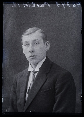 August Pastik, (Halliste, Salaku talu).  duplicate photo