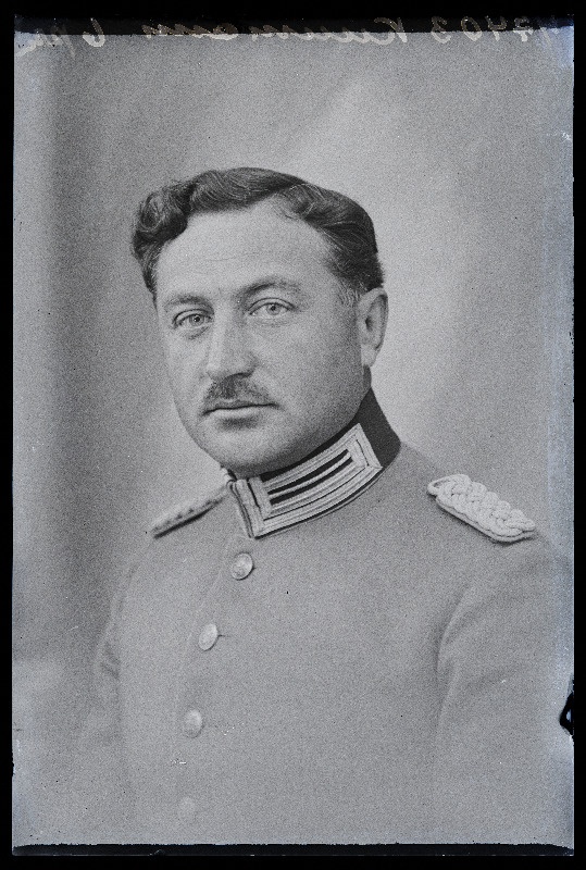 Politseiametnik Johan Kuman (Juhan Kumann).