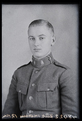 Sõjaväelane Jürmann, Sakala Jalaväerügement.  duplicate photo