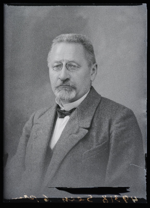 Advokaat Gustav Seen.