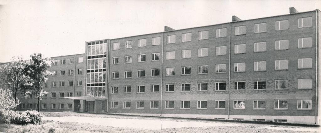 Tartu linnavaade. EPA ühiselamu, Tuglase (Betooni) tn 7. 1967.a.