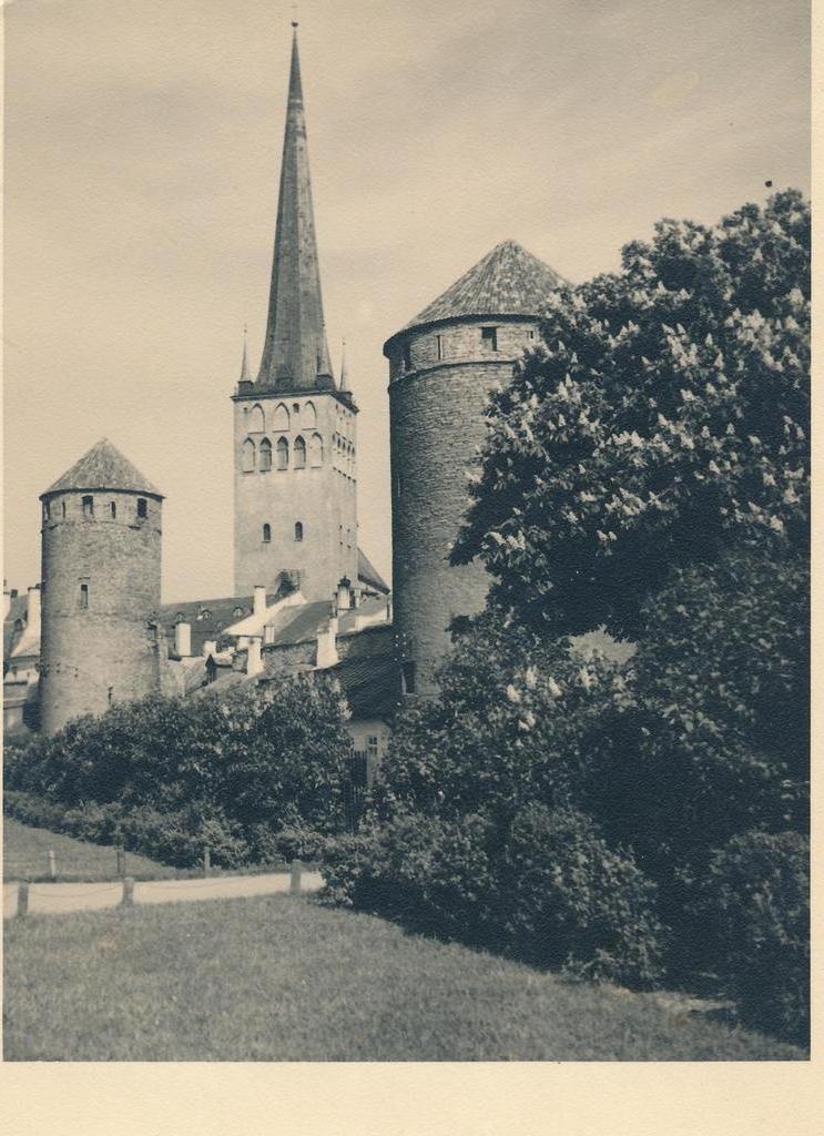 Tallinn, Tornide väljak