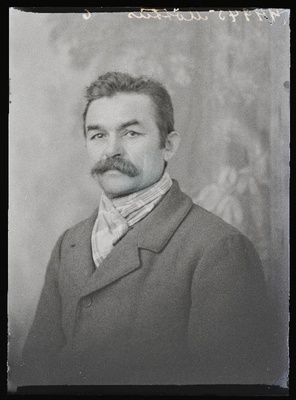 Hans Mõttus, (Holstre vald, Sarapuumäe talu).  duplicate photo