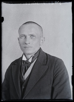 Johann Ainson.  duplicate photo