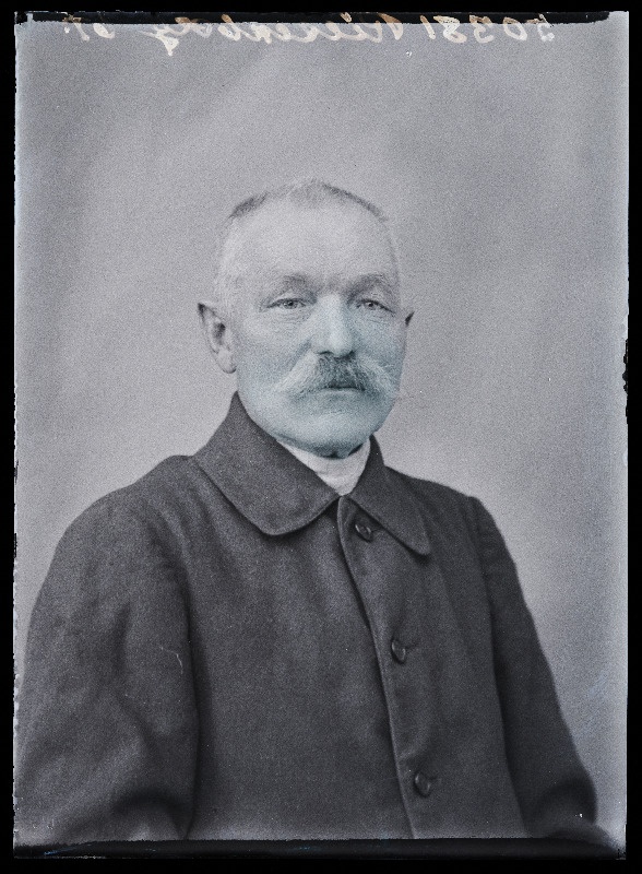 Jüri Riesenberg.