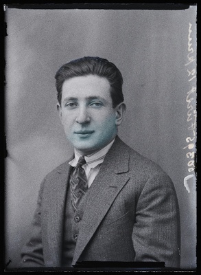 Fürst.  similar photo