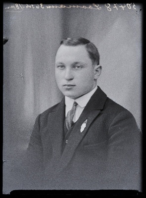 Aleksei Loomann, (Olustvere Põllutöö Keskkool).  duplicate photo