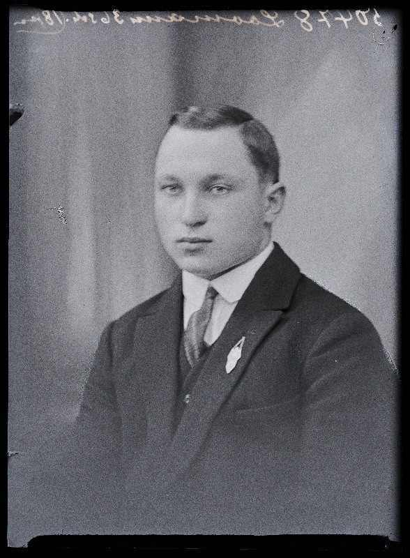 Aleksei Loomann, (Olustvere Põllutöö Keskkool).