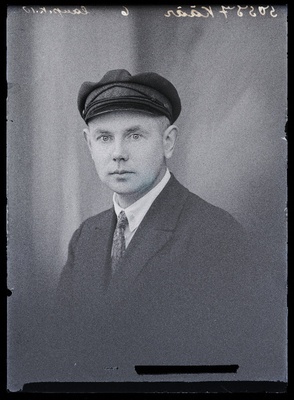 Julius Käär.  duplicate photo