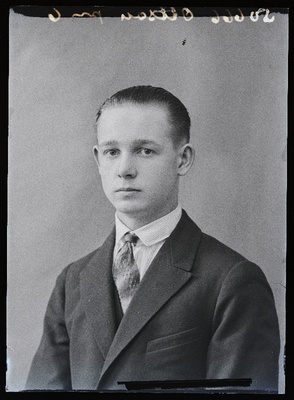 Arnold Ottson, (Kavilda vald, Puhja Piimaühisus).  duplicate photo