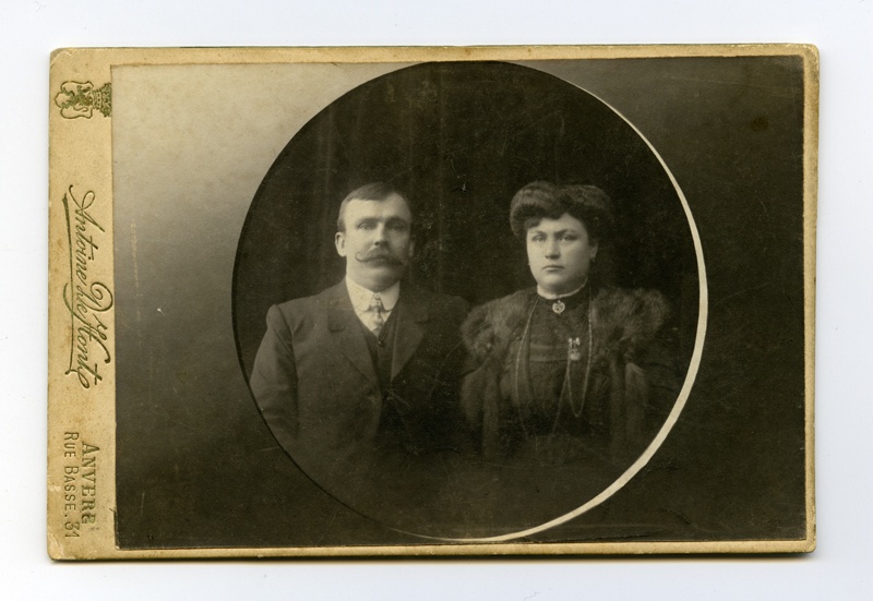 Kapten Gustav Linde koos abikaasaga