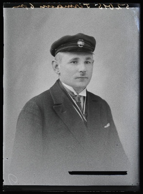Tirmann.  similar photo