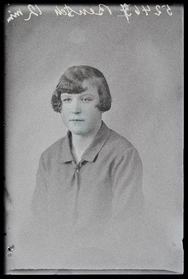 Lydia Bensch.  similar photo