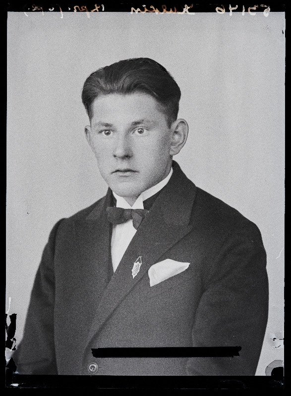Abja Gümnaasiumi lõpetaja Verner Maximilian Kulkin.