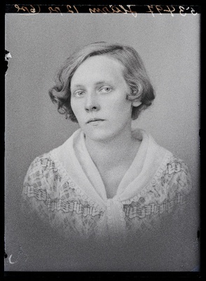 Härm [Ärm].  similar photo