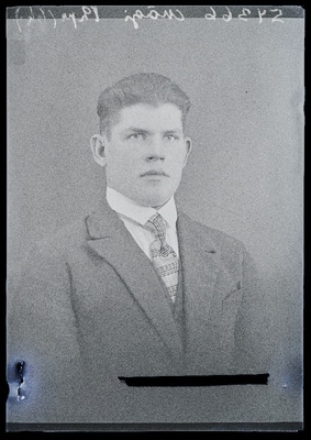 Artur Mägi.  similar photo