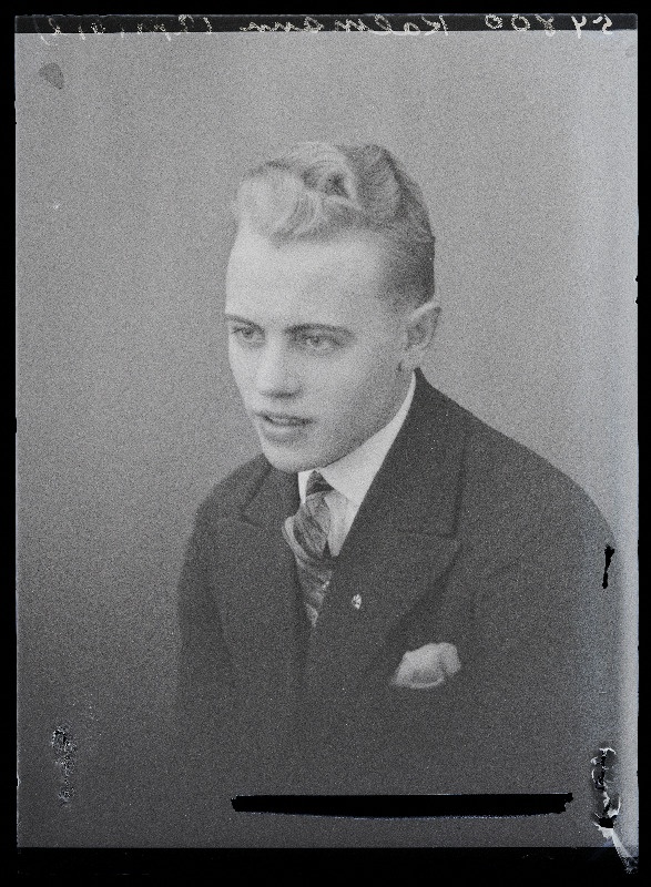 Arthur Kalmann Võhmast.