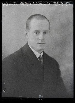 Viljandi Ringkonnakohtu üldsekretär  Heinrich August Viidekop.  duplicate photo