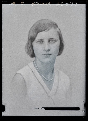 Kurvits.  duplicate photo